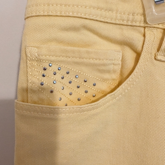Lee  Women's Classic Fit Capris yellow with Rhinestones pockets accents - Picture 4 of 7